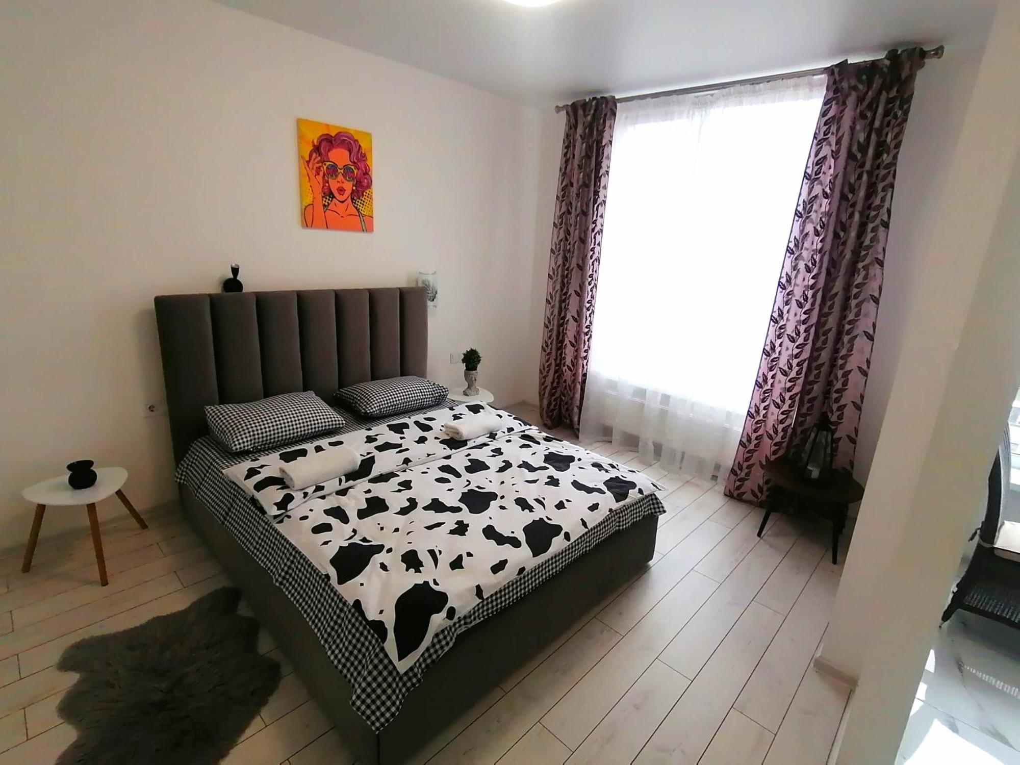 Ferienwohnung Новобудова Сам Центр Жк "Семицвіт" Lemberg Exterior foto