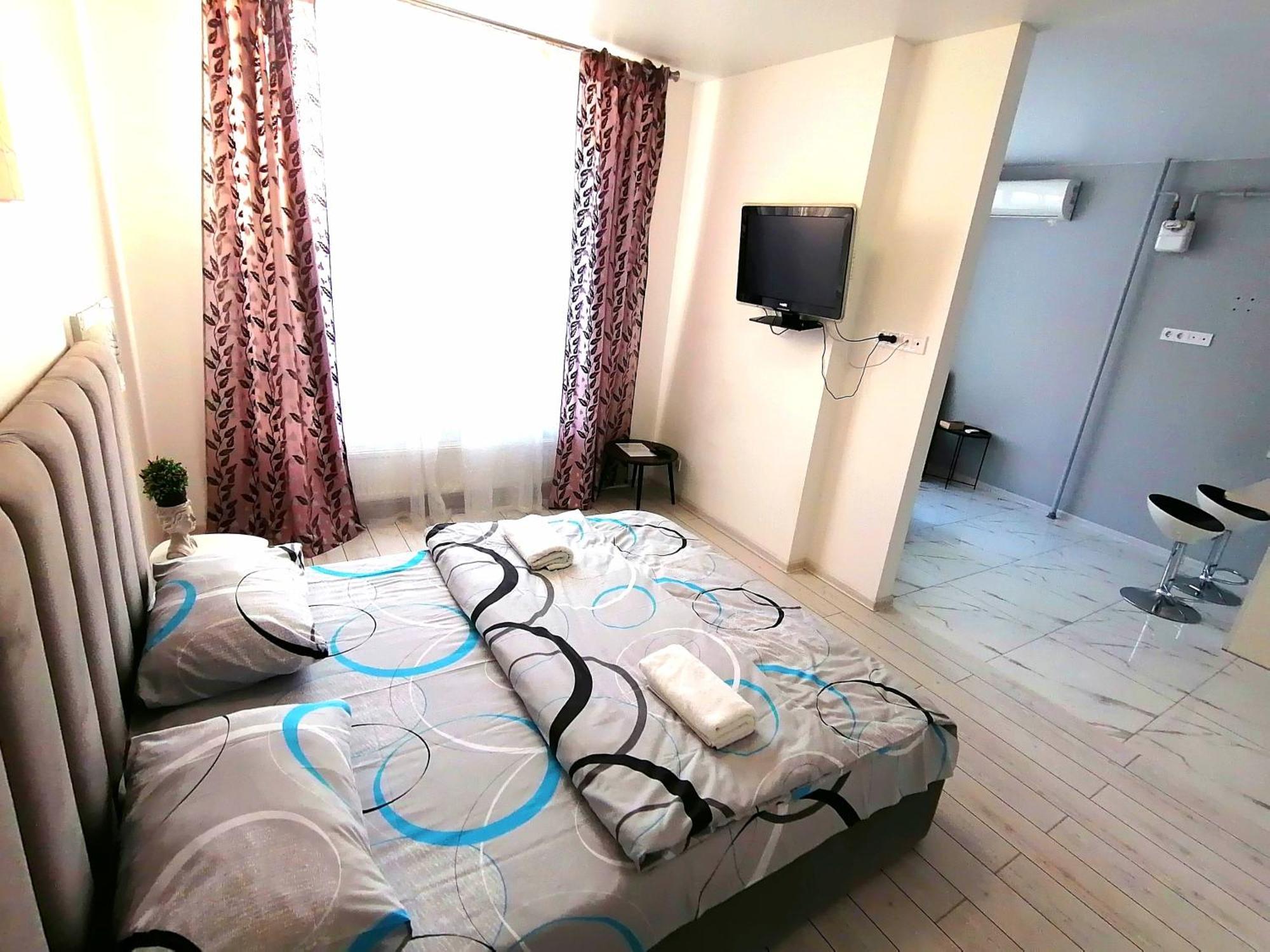 Ferienwohnung Новобудова Сам Центр Жк "Семицвіт" Lemberg Exterior foto